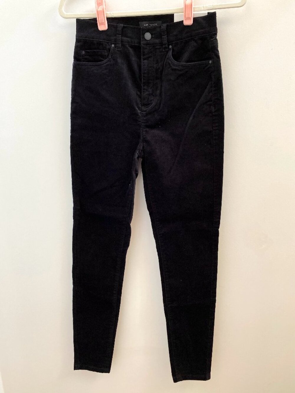 Ann Taylor Black Velvet Highest Rise The Skinny Jeans NWT Size 0
